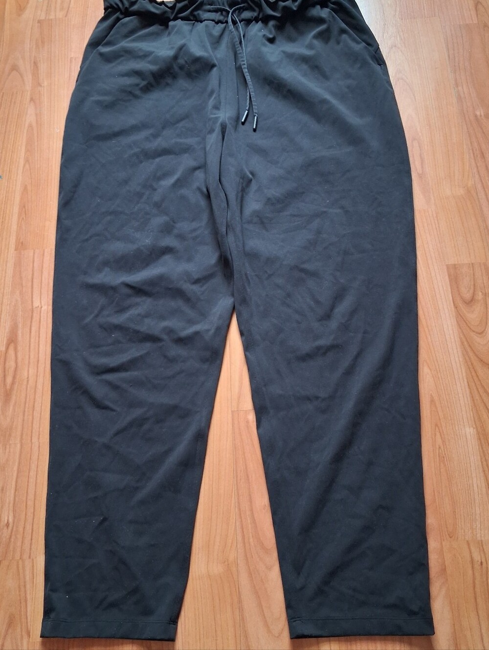 Lululemon On The Fly Pants Women's Size 14 Black Pockets Logo Activewear Casual